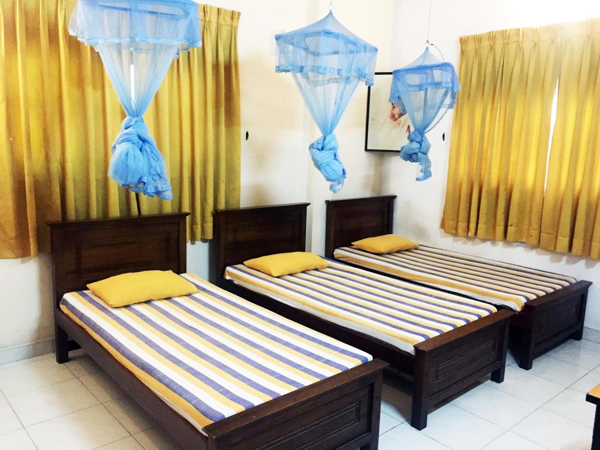 Mccarthy Guesthouse Канді Екстер'єр фото