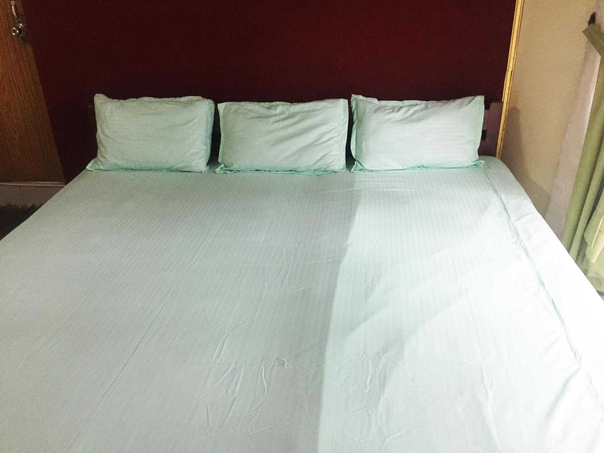 Mccarthy Guesthouse Канді Екстер'єр фото